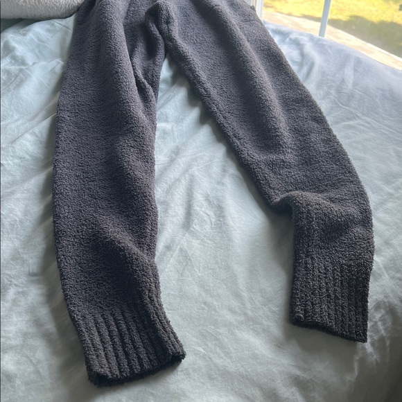 UGG NWT Gray cardigan and pants size S and XS/S - Picture 7 of 8